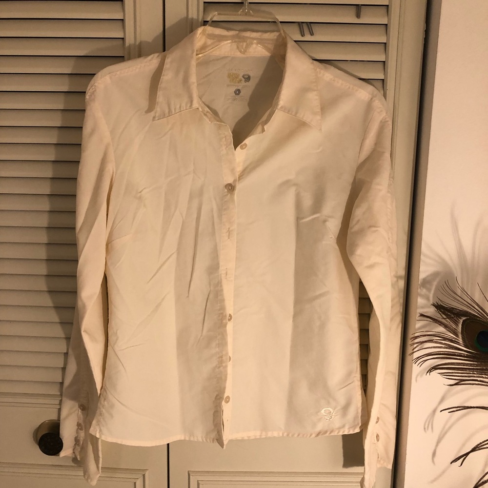 Mountain hardware sun protection shirt.